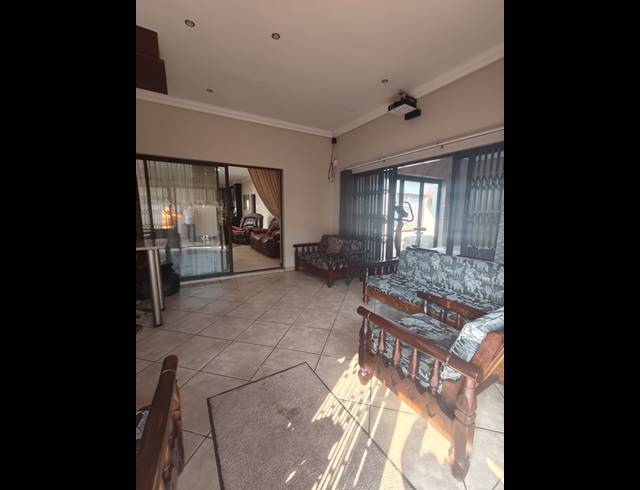 4 BEDROOM HOUSE FOR SALE IN VANDERBIJLPARK SE 8